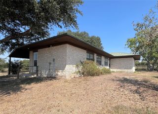2325 Valenta Road, La Grange, TX 78945