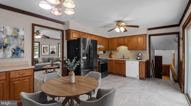 90 INDIAN MILLS RD, Shamong, NJ 08088