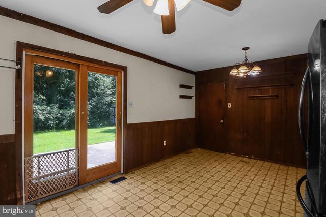 90 INDIAN MILLS RD, Shamong, NJ 08088