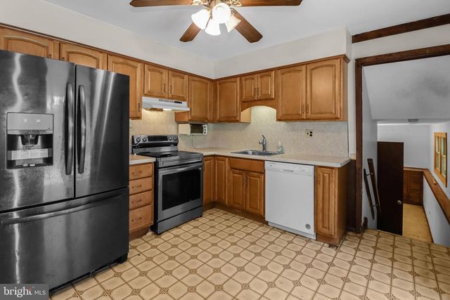 90 INDIAN MILLS RD, Shamong, NJ 08088