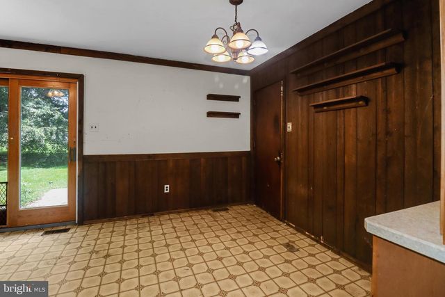 90 INDIAN MILLS RD, Shamong, NJ 08088