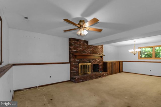 90 INDIAN MILLS RD, Shamong, NJ 08088
