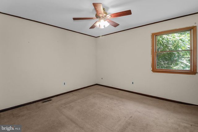 90 INDIAN MILLS RD, Shamong, NJ 08088