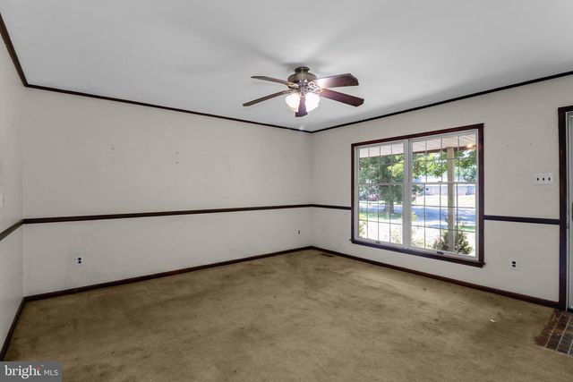 90 INDIAN MILLS RD, Shamong, NJ 08088
