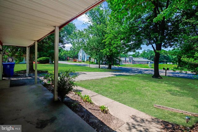 90 INDIAN MILLS RD, Shamong, NJ 08088