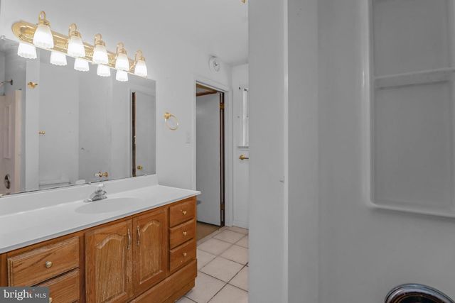 90 INDIAN MILLS RD, Shamong, NJ 08088