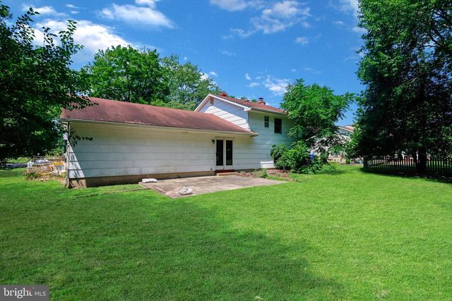 90 INDIAN MILLS RD, Shamong, NJ 08088