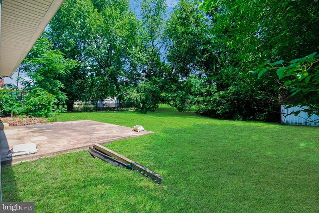 90 INDIAN MILLS RD, Shamong, NJ 08088