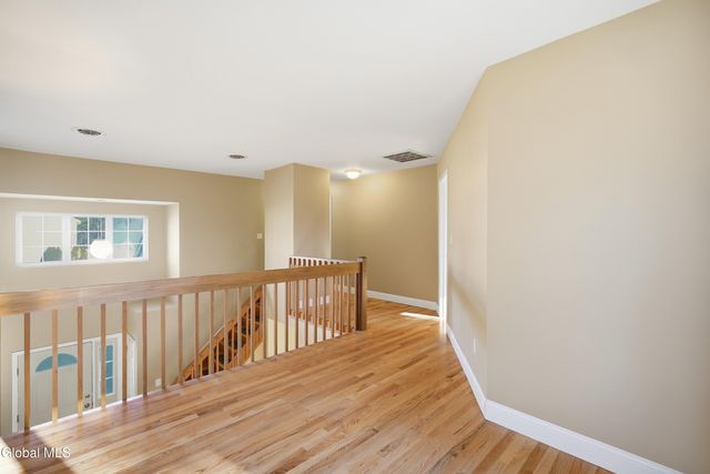 1022 Sterling Ridge Drive, Rensselaer, NY 12144