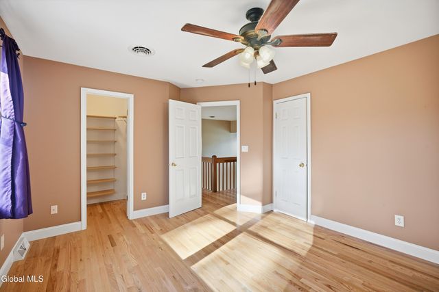 1022 Sterling Ridge Drive, Rensselaer, NY 12144