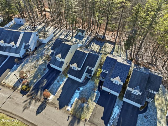 1022 Sterling Ridge Drive, Rensselaer, NY 12144