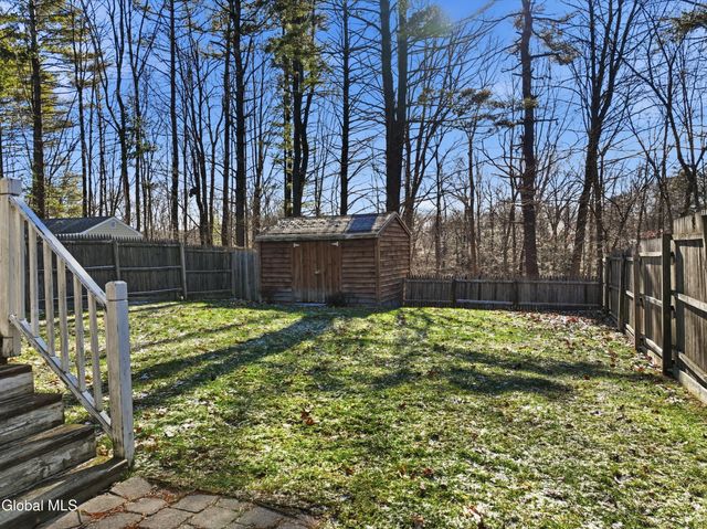 1022 Sterling Ridge Drive, Rensselaer, NY 12144