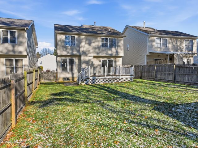 1022 Sterling Ridge Drive, Rensselaer, NY 12144