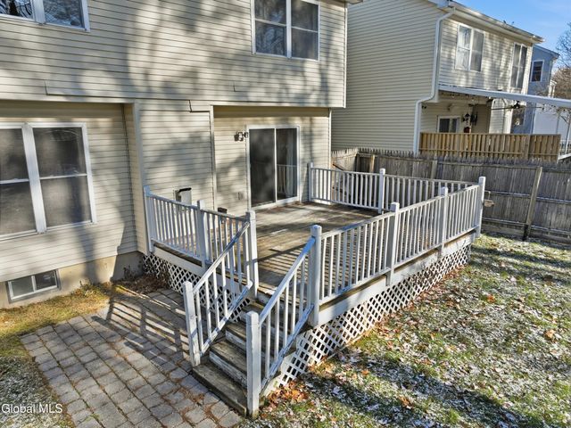 1022 Sterling Ridge Drive, Rensselaer, NY 12144