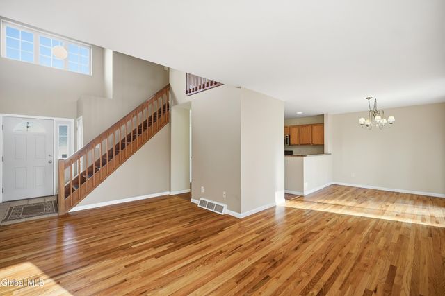 1022 Sterling Ridge Drive, Rensselaer, NY 12144