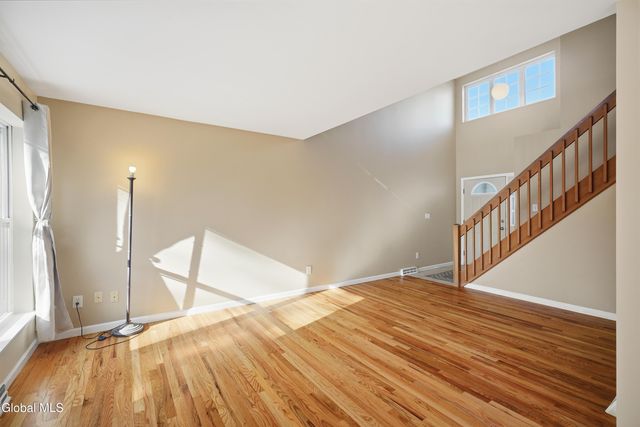 1022 Sterling Ridge Drive, Rensselaer, NY 12144