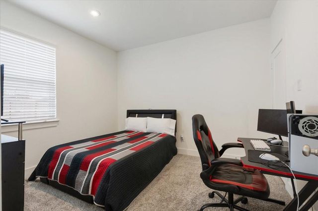 10050 Nectar Path, Iowa Colony, TX 77583