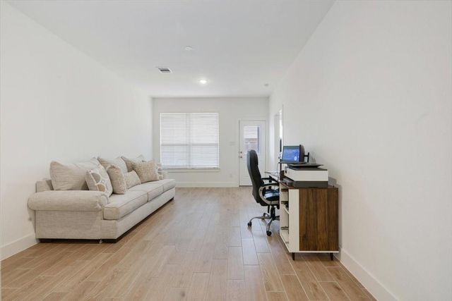 10050 Nectar Path, Iowa Colony, TX 77583