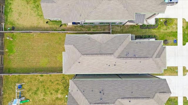 10050 Nectar Path, Iowa Colony, TX 77583