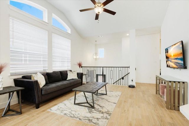 10050 Nectar Path, Iowa Colony, TX 77583