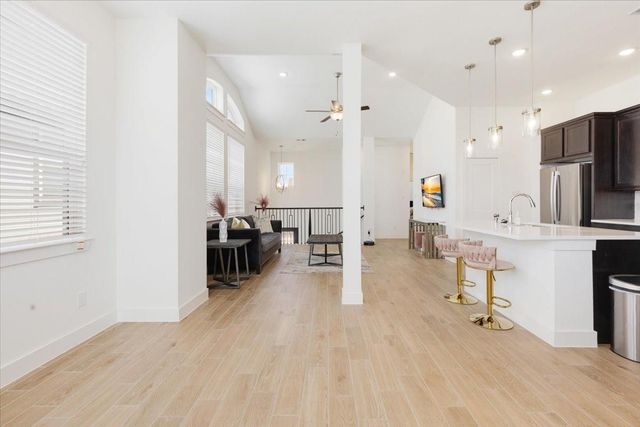 10050 Nectar Path, Iowa Colony, TX 77583