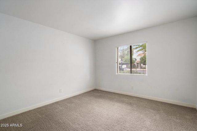 3069 E CANNON Drive, Phoenix, AZ 85028