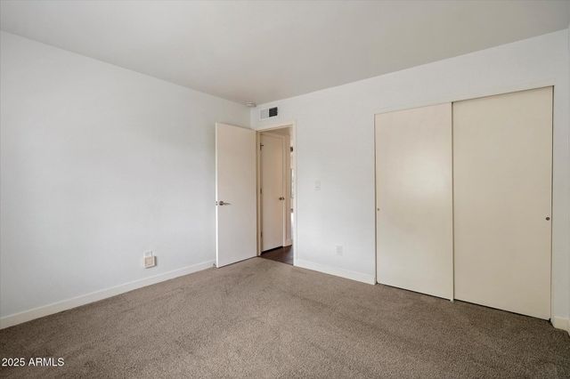 3069 E CANNON Drive, Phoenix, AZ 85028