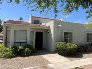 3069 E CANNON Drive, Phoenix, AZ 85028