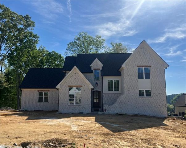 293 Old Heritage Drive, Winston-salem, NC 27107