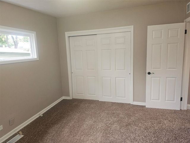 1915 11th Avenue, Marion, IA 52302