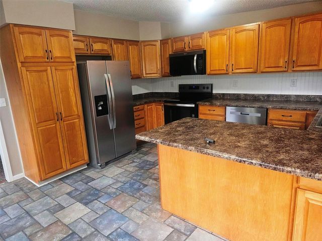 1915 11th Avenue, Marion, IA 52302