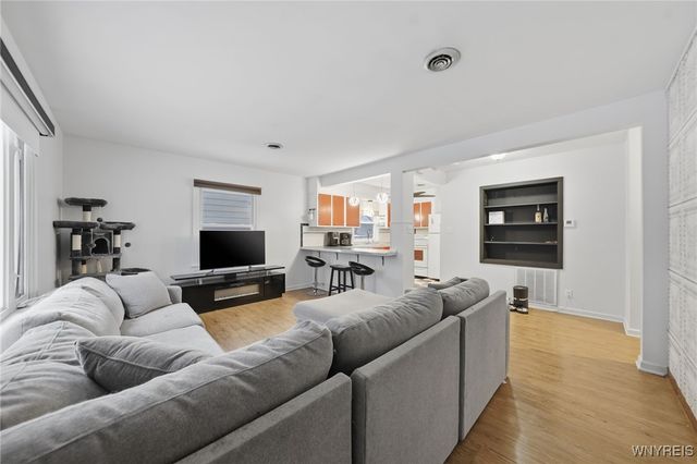 587 Loretta Street, Tonawanda, NY 14150