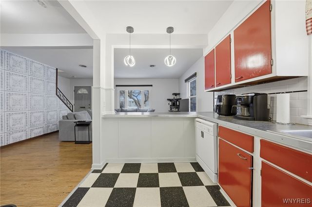 587 Loretta Street, Tonawanda, NY 14150