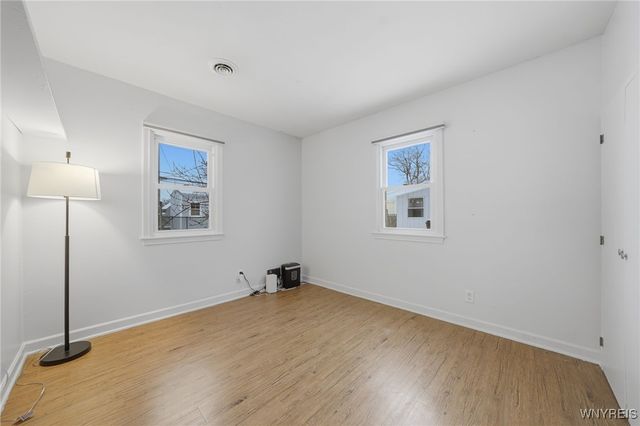 587 Loretta Street, Tonawanda, NY 14150