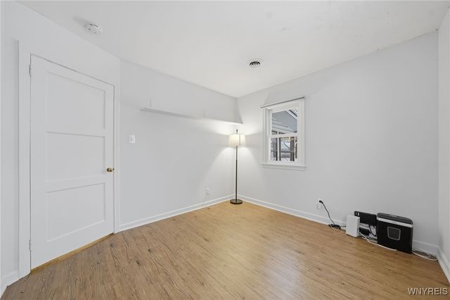 587 Loretta Street, Tonawanda, NY 14150