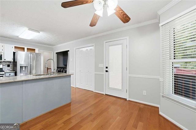 4862 Helga Way NE, Woodstock, GA 30188