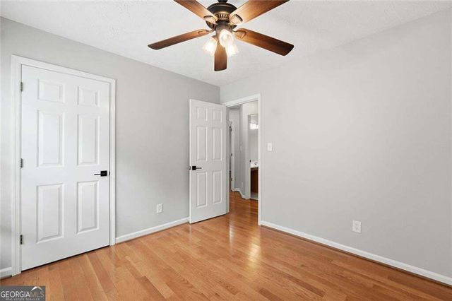 4862 Helga Way NE, Woodstock, GA 30188