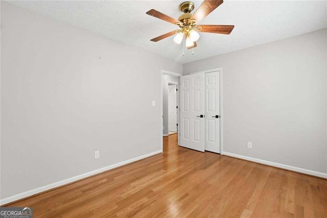4862 Helga Way NE, Woodstock, GA 30188