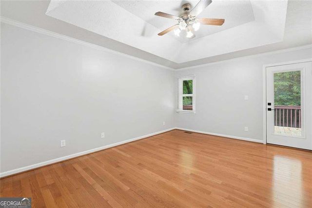 4862 Helga Way NE, Woodstock, GA 30188