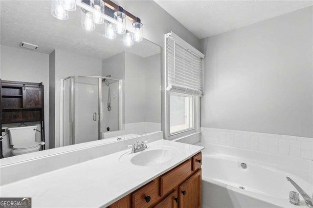 4862 Helga Way NE, Woodstock, GA 30188