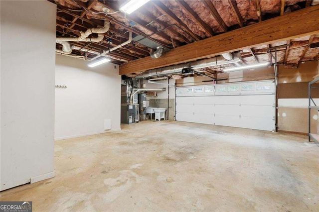 4862 Helga Way NE, Woodstock, GA 30188