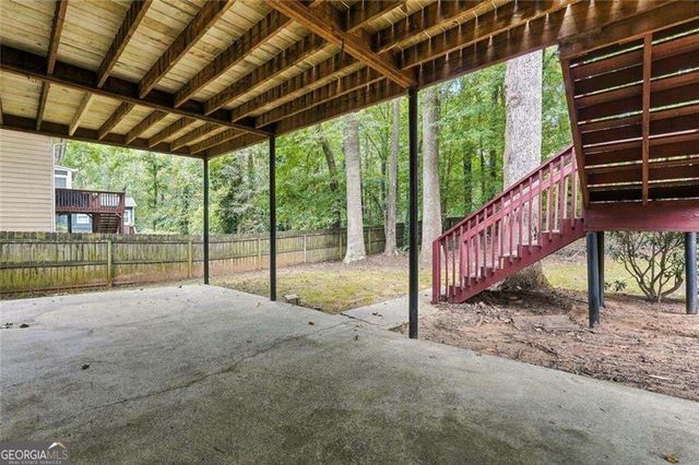4862 Helga Way NE, Woodstock, GA 30188