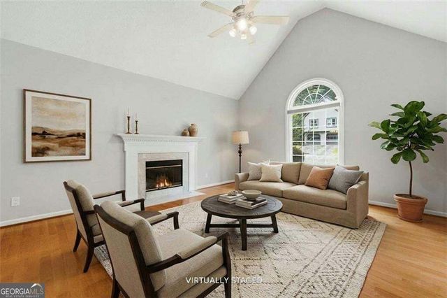 4862 Helga Way NE, Woodstock, GA 30188