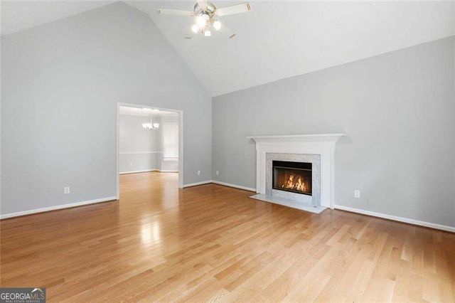 4862 Helga Way NE, Woodstock, GA 30188