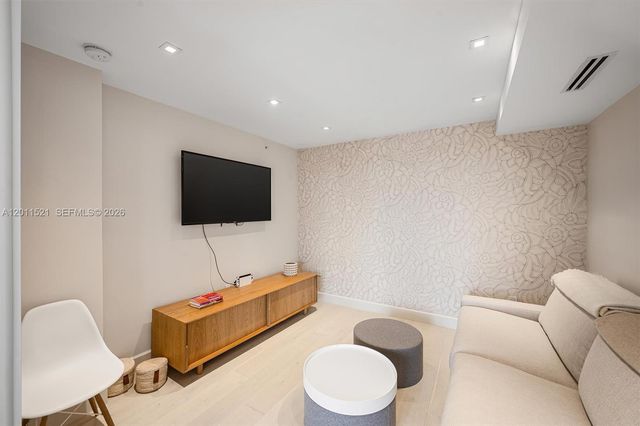 9 Island Ave 514, Miami Beach, FL 33139