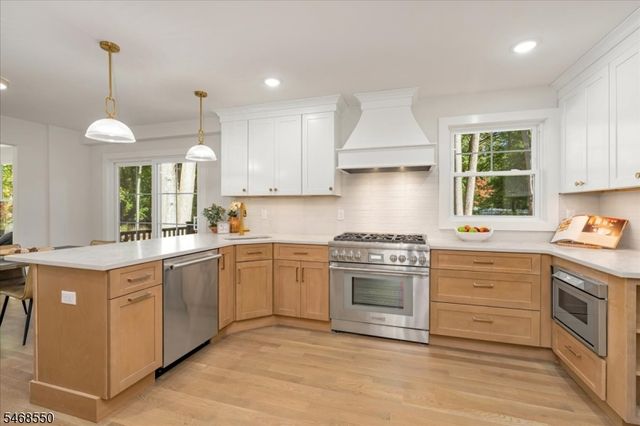 5 Indian Run, Scotch Plains Twp., NJ 07076