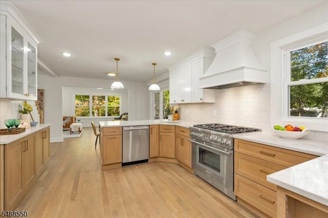 5 Indian Run, Scotch Plains Twp., NJ 07076