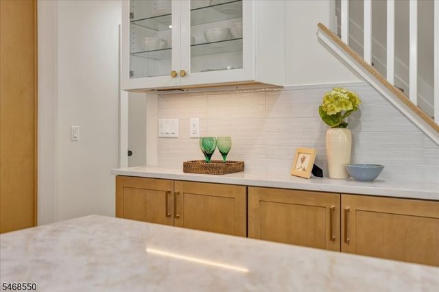 5 Indian Run, Scotch Plains Twp., NJ 07076