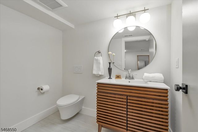 5 Indian Run, Scotch Plains Twp., NJ 07076