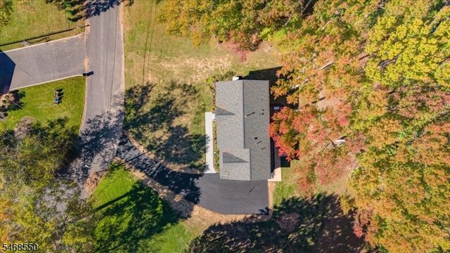5 Indian Run, Scotch Plains Twp., NJ 07076